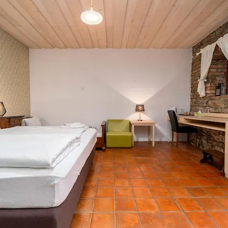 Hotel Porcuv Mlyn *